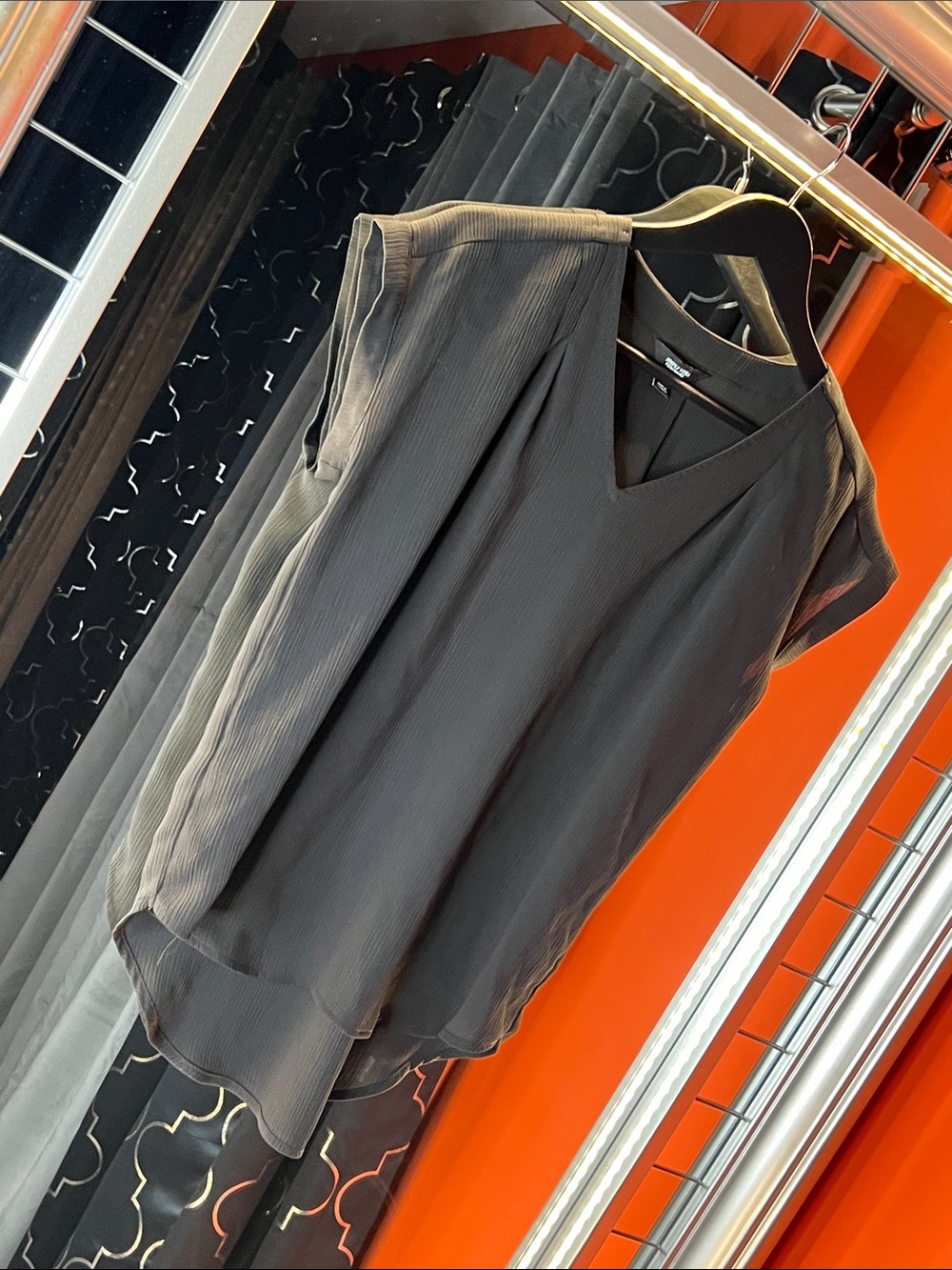 SIMPLY VERA VERA WANG Black High-Low Blouse Sz Small 🖤 NWT ✨